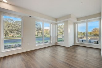 Interior Photo - CR Crossing