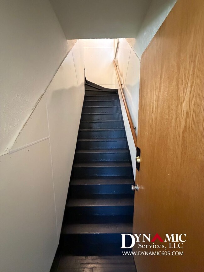 Foto del edificio - 713-715 W 16th St