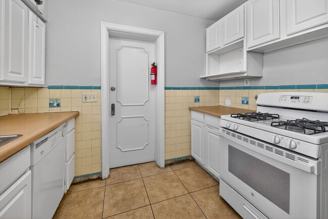 Foto del edificio - 2802 Digby Ave