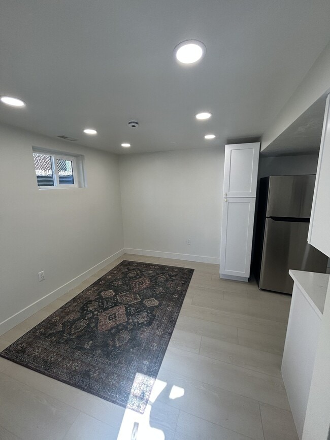 Building Photo - 7408 S Ramanee Dr