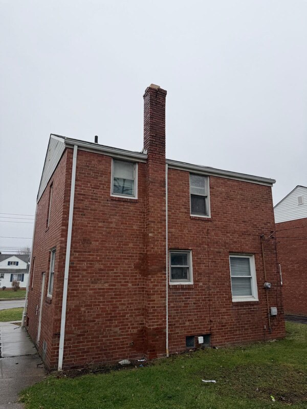 Photo - 20107 Libby Rd (Maple Heights, OH)