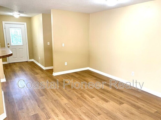 Foto del edificio - 4005 E Pocahontas Ave