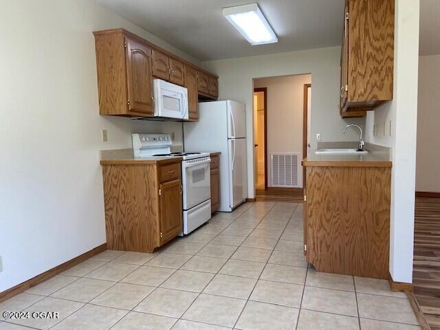 Building Photo - 2731 E 4th St