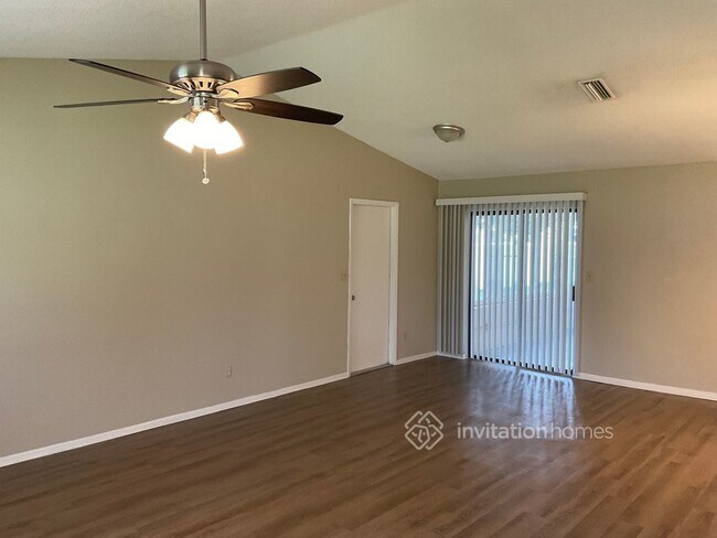 Foto del edificio - 1223 Ryan St