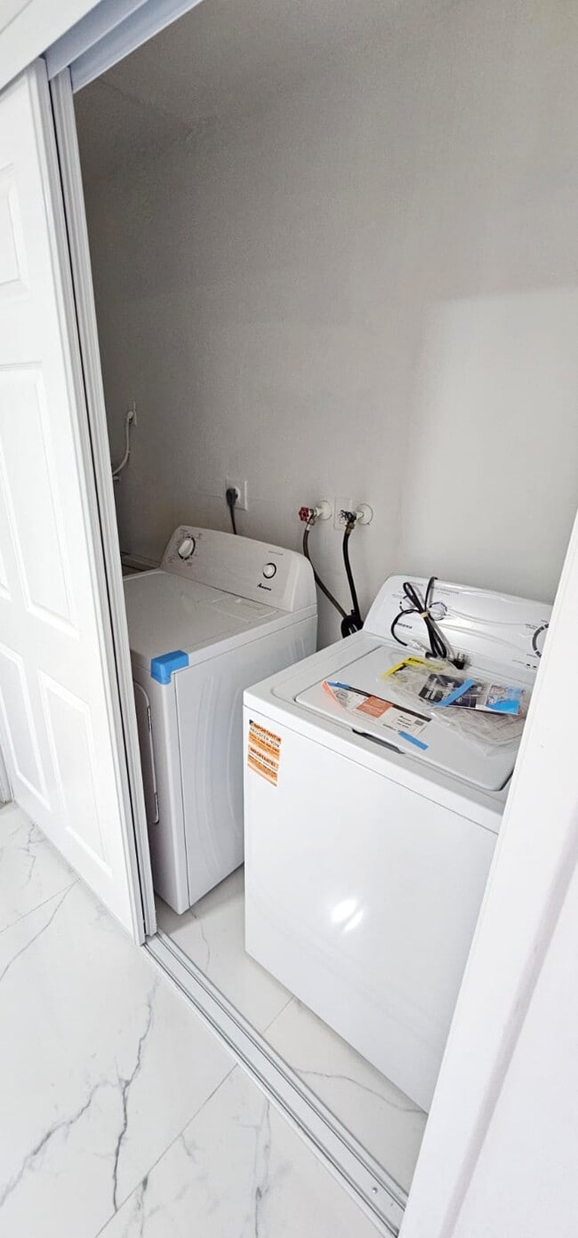 Foto del edificio - 133 SE 2nd Ave