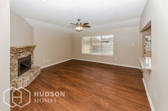 Building Photo - 3902 Evinrude Dr