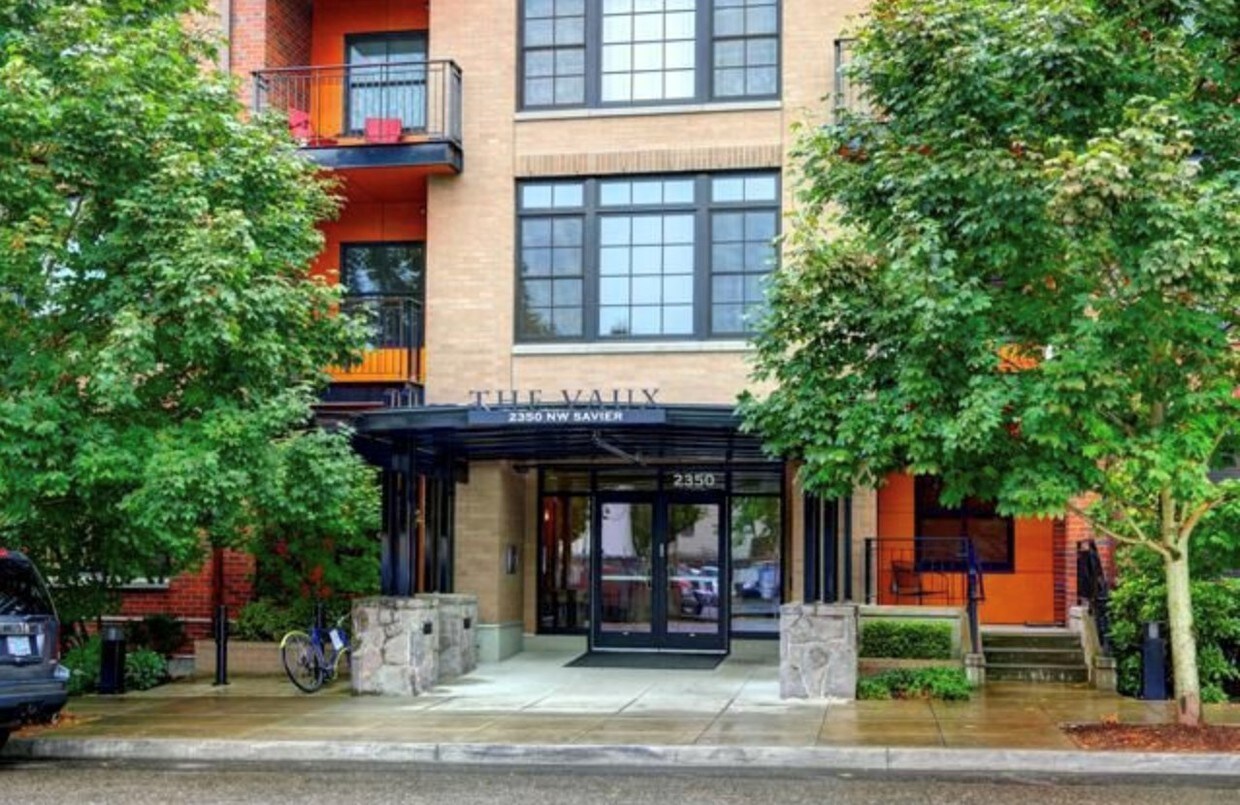 Foto principal - 2350 NW Savier St