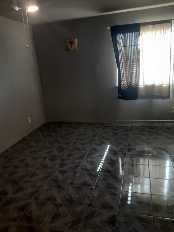 Foto del edificio - 12199 Hinson St