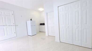 Building Photo - 14552 SW 158th Ct