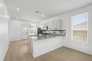 Building Photo - 511 Louis Ln