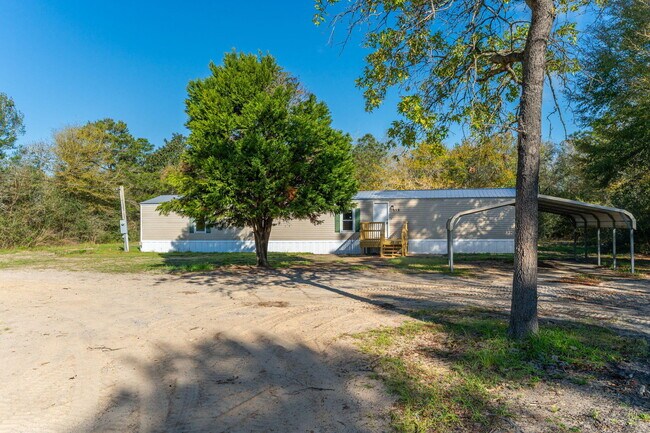 Building Photo - 512 W Bach Dr