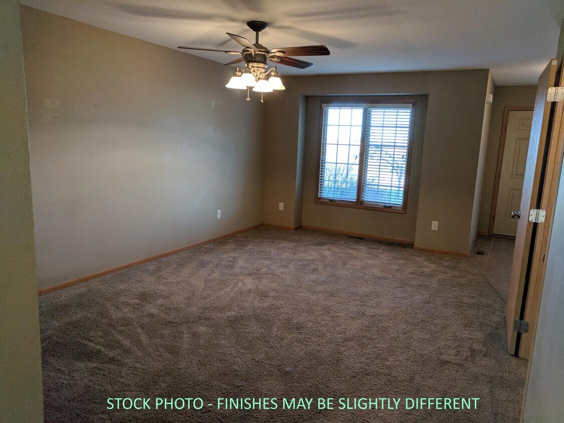 Primary Photo - 6121 Meacham Dr