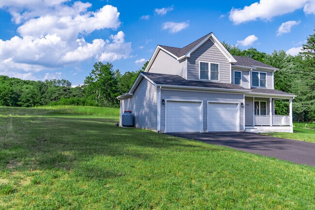 Foto del edificio - 328 Matthews St