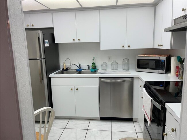 Foto del edificio - 255 Dolphin Point