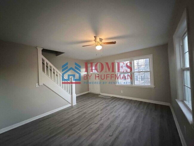 Building Photo - Two-Bedroom Townhouse | Move-in Ready
