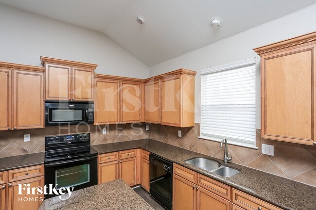 Foto del edificio - 905 Sheryn Dr