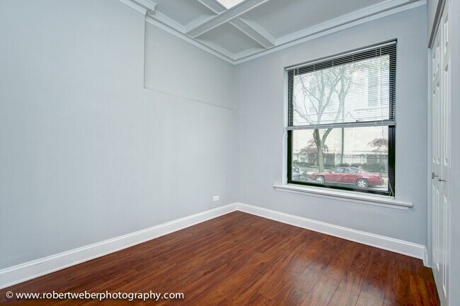 Foto del edificio - Gorgeous 2 Bed 1 Bath in the Edgewater area