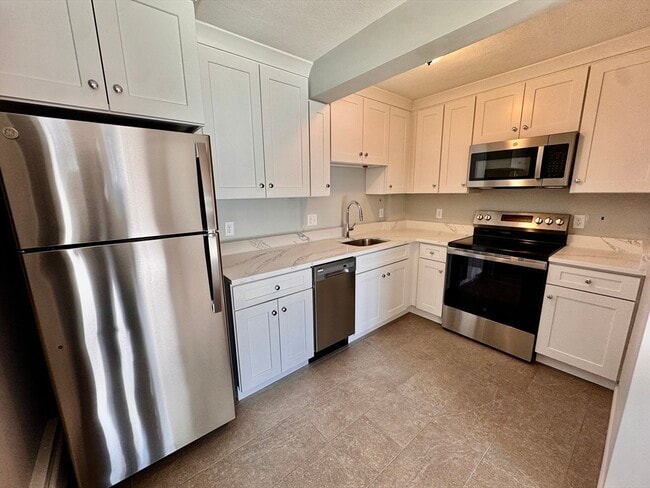 Building Photo - 97 Spring St