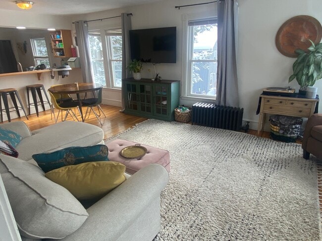 Foto del edificio - 103 Beacon St