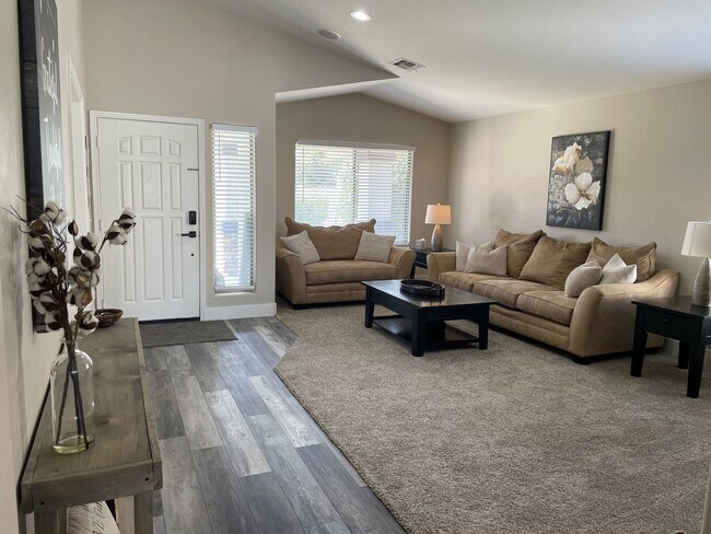 Foto del edificio - 34809 N Gurnsey Trail