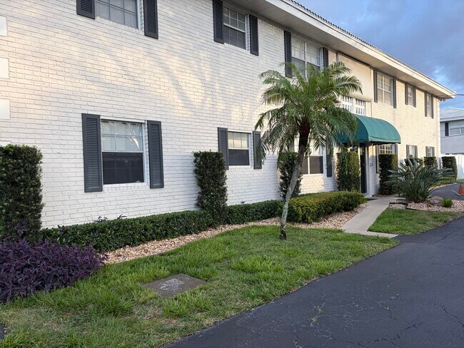 Foto del edificio - 298 SW 6th St