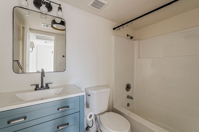 Foto del edificio - One Bedroom/One Bath in Historic Downtown ...