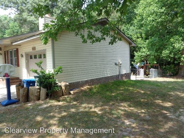 Building Photo - 945 Kennesaw Dr