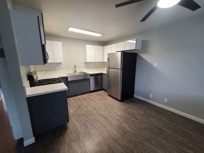 Interior Photo - The Circle Apartments At Long Beach