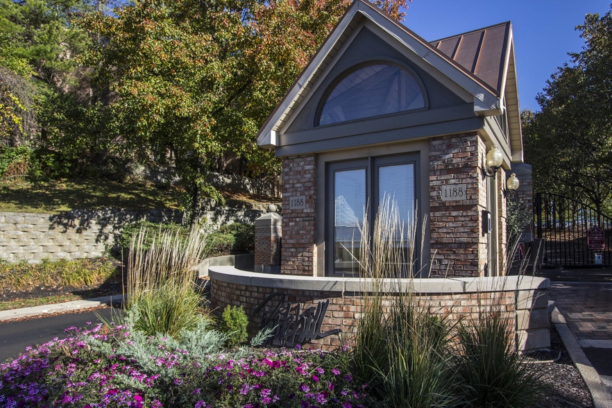 Parkhill Luxury Apartments Rentals Columbus, OH