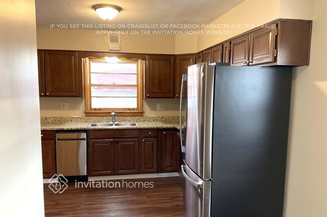 Building Photo - 787 E 163rd Pl