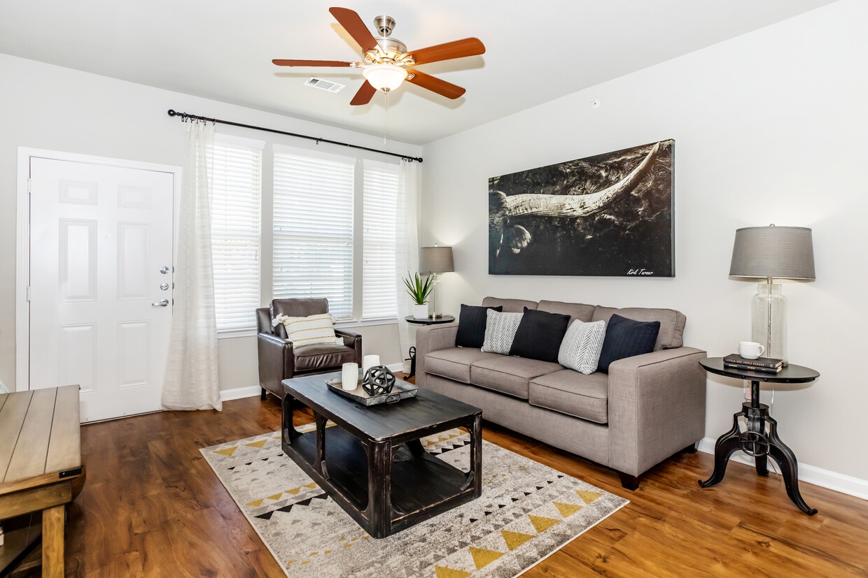 Foto principal - The Landings at Creekside