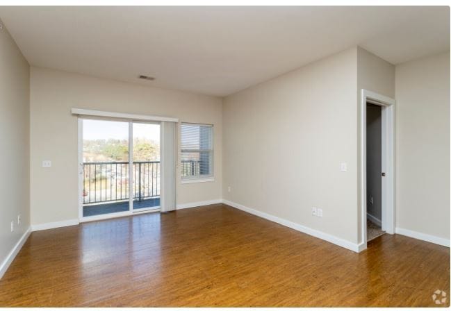 Building Photo - Pinhook Flats at Aksarben Village