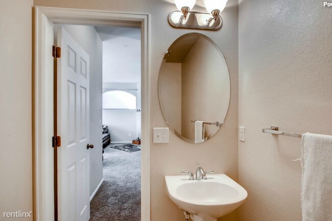 Building Photo - 320 Carina Cir