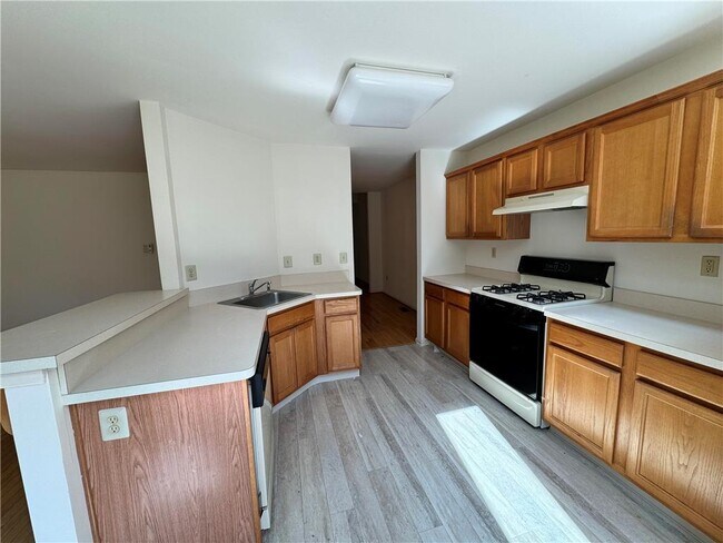 Building Photo - 4142 Huckleberry Dr