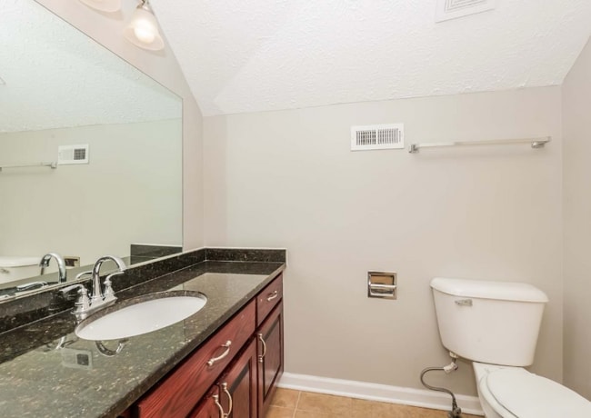 Foto del edificio - 1005 Bolton Dr