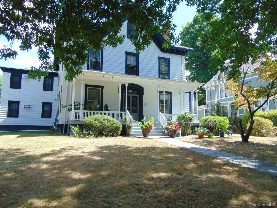 Primary Photo - 113 Academy St