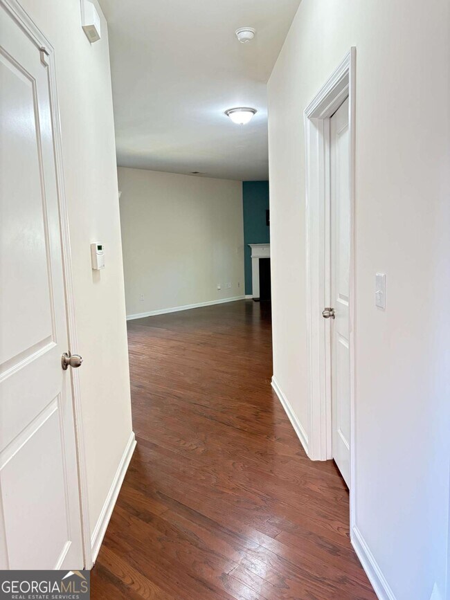 Foto del edificio - 3462 New Fawn Ln