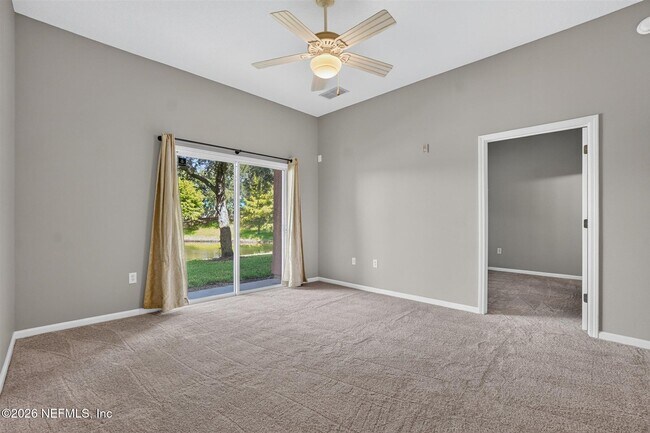 Foto del edificio - 13241 Mendenhall Pl