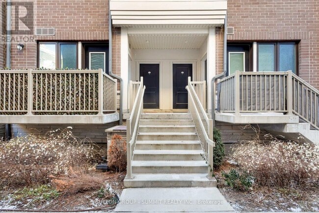 Building Photo - 3580 Lake Shore Blvd W