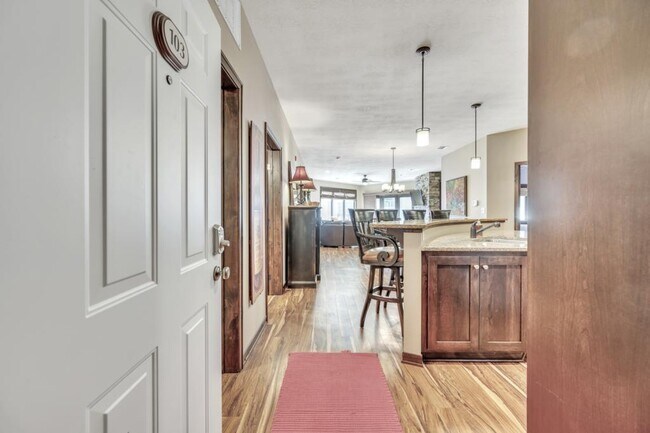 Foto del edificio - 445 240th Ave