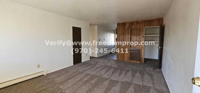 Foto del edificio - 2857 1/2 Elm Circle