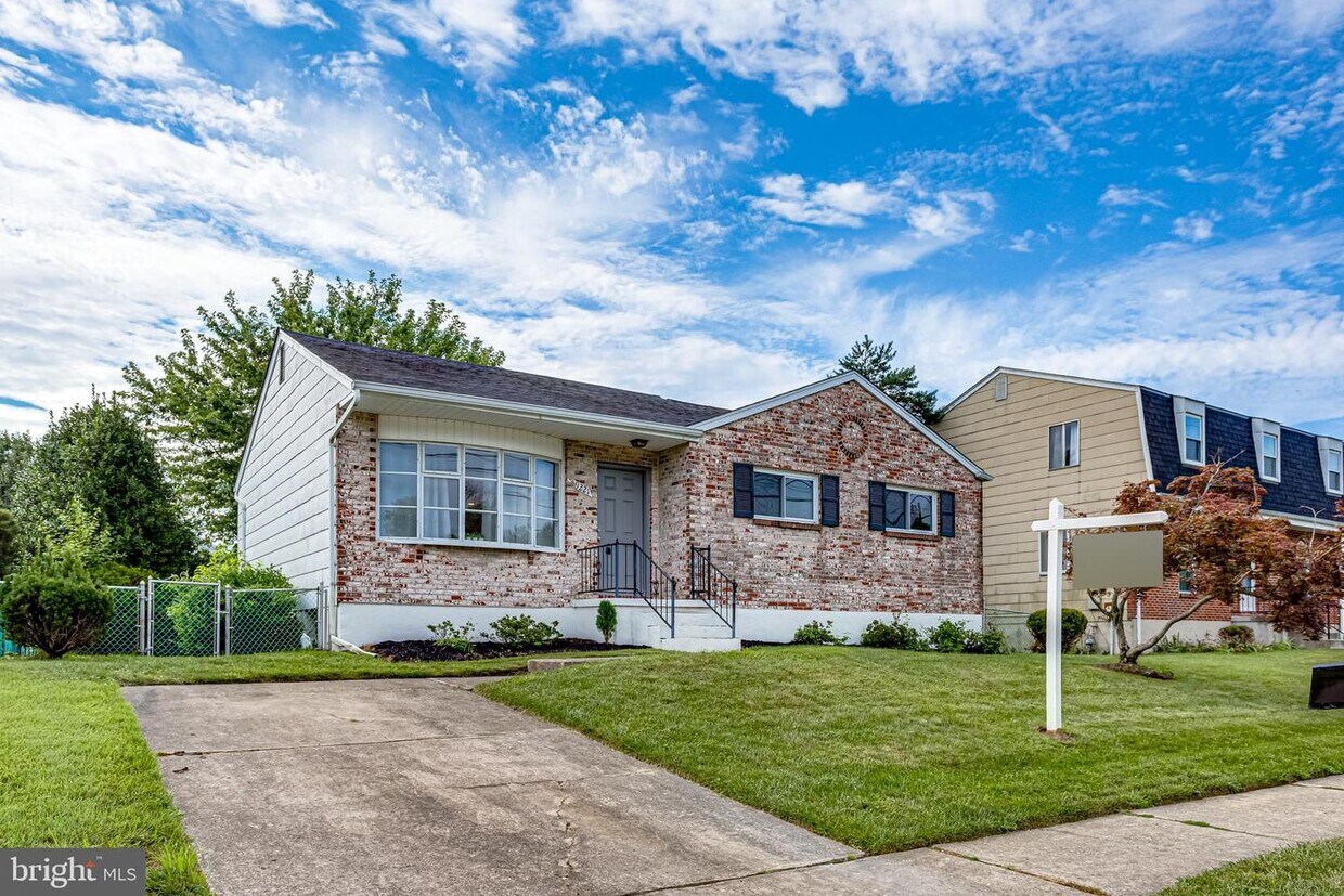 Primary Photo - 9221 Snyder Ln
