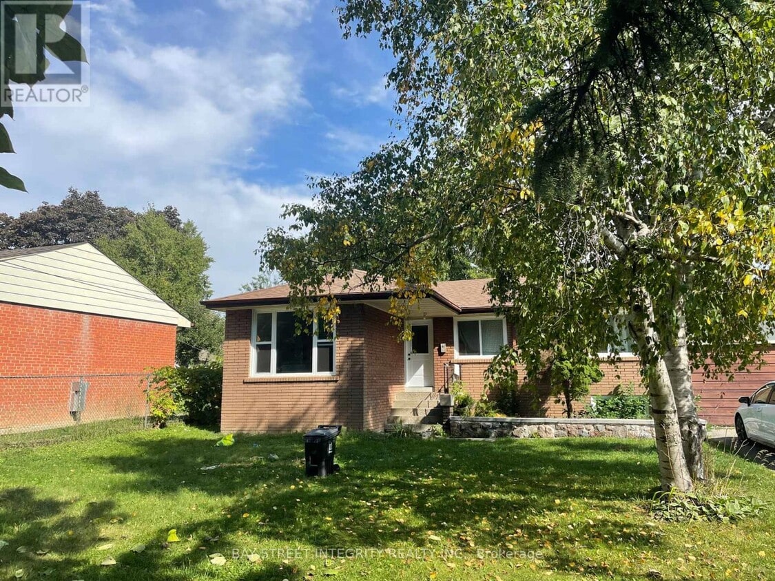 Primary Photo - 43 Fairglen Ave