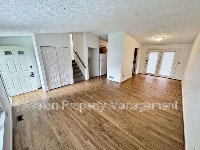 Foto del edificio - 100 Roswell Farms Ct