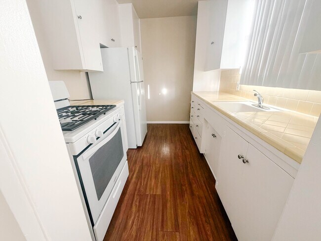 Foto del edificio - 1604 Larch St