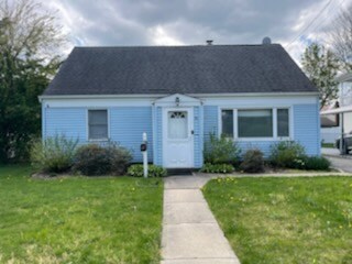 Primary Photo - 8 Libby Ave