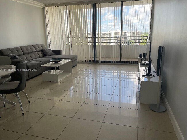 Foto del edificio - 3505 S Ocean Dr
