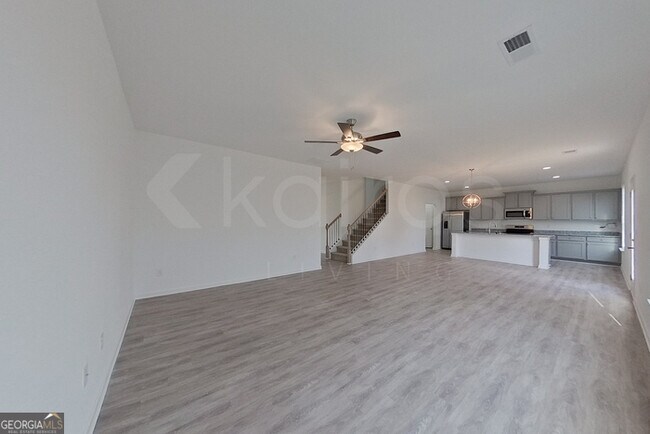 Building Photo - 100 English Oak Ln