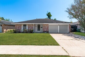 Building Photo - 5607 Viking Dr