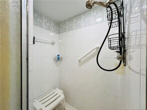 Building Photo - 7430 S Ocean Dr